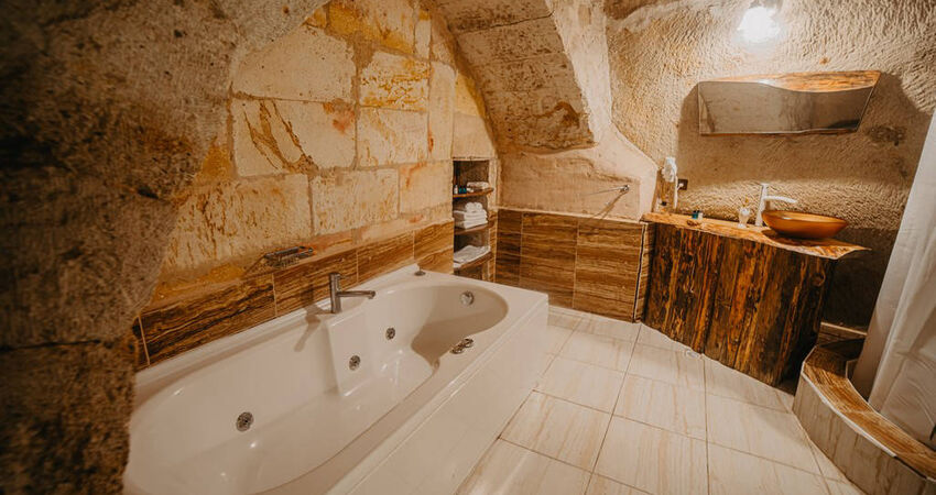 HELİOS CAVE HOTEL